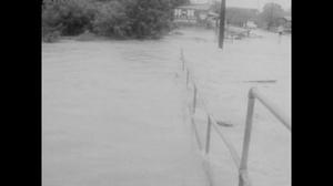 [News Clip: Floods continue at San Antonio]
