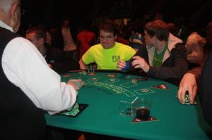 [UNT Students and Dealer at Poker Table]