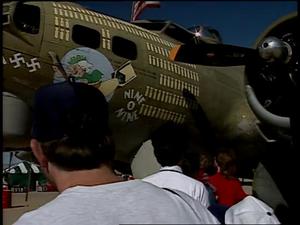[News Clip: Fort Worth Airshow]