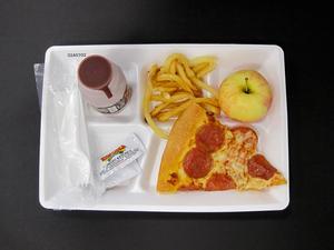 Student Lunch Tray: 02_20110328_02A5702