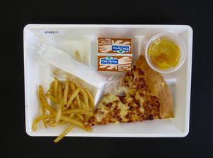 Student Lunch Tray: 01_20110330_01A5913