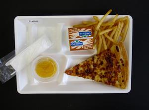 Student Lunch Tray: 01_20110330_01A5920