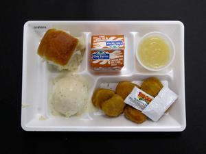 Student Lunch Tray: 01_20110330_01B5916