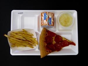 Student Lunch Tray: 01_20110401_01A5845
