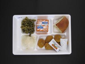 Student Lunch Tray: 01_20110413_01B6133