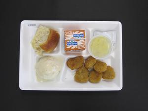 Student Lunch Tray: 01_20110415_01B5832