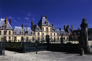 Primary view of Château de Fontainebleu