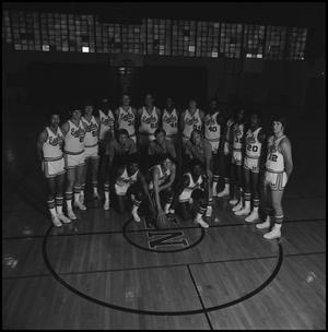 [1974 - 1975 Men's basketball team]