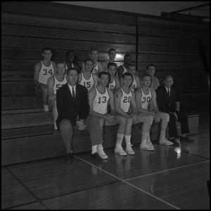 [1961 Varsity men's basketball team, 3]