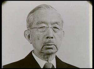 [News Clip: Hirohito Mourn]