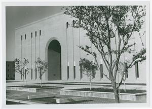 [A. M. Willis Library exterior and note]