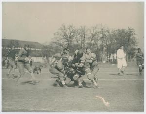 Primary view of object titled '[Photograph of football game]'.