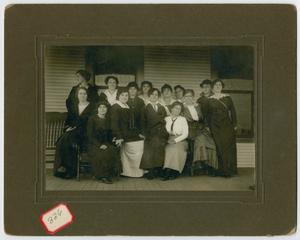 [Girls who roomed at Mrs. J.M. Brown's, c.1912]