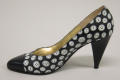 Thumbnail image of item number 4 in: 'Pumps'.
