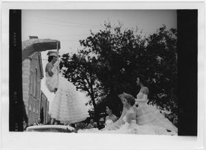 [Photo of North Texas Homecoming Parade, 1959]